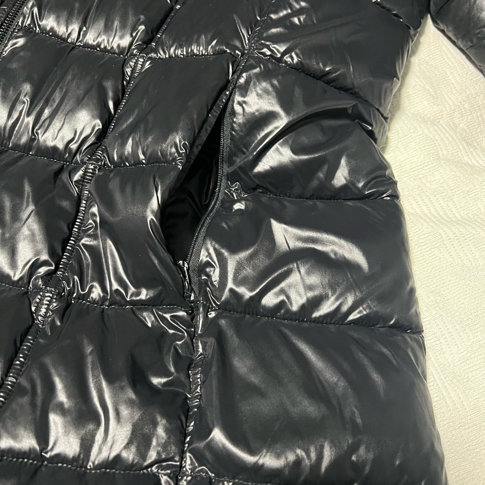 Aventura Women's Glossy Charcoal Puffer Coat - Picture 5 of 13
